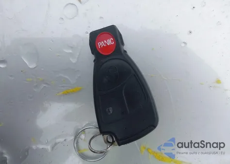 2005 Mercedes-Benz Clk 320 из США, поврежденный, VIN WDBTK65J55F125588